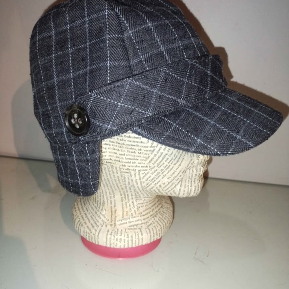 Lolë Checkered Winter Hat